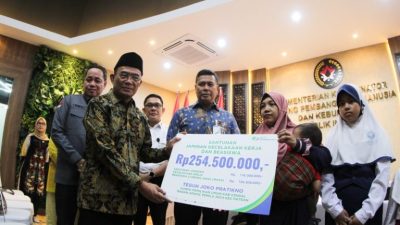 BPJAMSOSTEK Salurkan Rp2,57 Miliar bagi 44 Orang Petugas Penyelenggara Pemilu