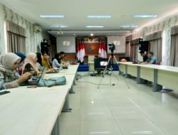 Ternyata, Penurunan Harga Tomat Lebih Hebat dari Kenaikan Harga Beras