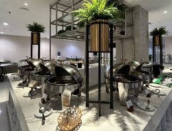 Makan Berbagai Macam Kuliner Nusantara Sepuasnya di Grand Whiz Megamas Manado