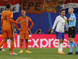 Gol Xavi Simons Dianulir, Belanda Vs Prancis Berakhir Tanpa Gol