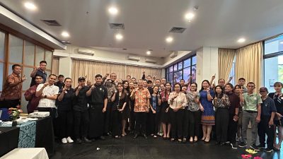 Aqua Dwipayana Latih Komunikasi dan Motivasi Karyawan Novotel Manado