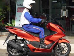 Dear Pengendara Motor, Anda Mesti Tahu Posisi Ideal Berkendara