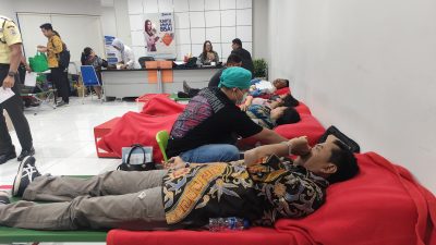 Bagian HUT ke-129, Ratusan Insan BRIlian RO Manado Ikut Donor Darah
