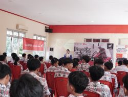 Honda Edukasi Keselamatan Berkendara kepada Pelajar SMK N 2 Manado