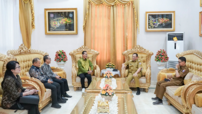 Gubernur Gusnar Ismail dan Pegadaian Bahas Strategi Penguatan UMKM di Daerah
