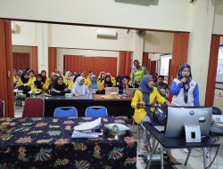 Ribuan Kartini Masa Kini Dibekali Safety Riding dengan Berbagai Simulasi Berkendara