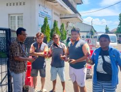 Pelindo Regional 4 Manado Berbagi Minuman Gratis kepada Buruh dan Pekerja Lapangan Pelabuhan Manado