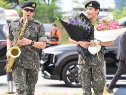 Dua Artis BTS Selesai Wajib Militer di Korea Selatan
