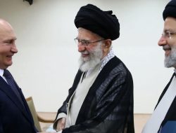 Khamenei Minta Bantuan Putin Usai AS Serang Iran, Menlu Diutus ke Rusia