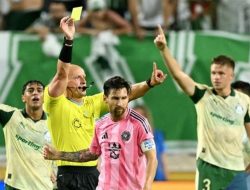 Messi Rayakan Ulang Tahun dengan Kartu Kuning dan Reuni Pahit Bersama PSG