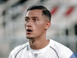 Jay Idzes Ungkap Bedanya Sepak Bola Indonesia vs Jepang: “Kami Belum Sampai di Sana!”