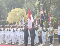 Upacara Kehormatan Sambut Kedatangan Menhan Australia di Kemenhan RI: Momentu Kebersamaan yang Penuh Makna
