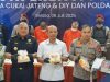 Modus Baru! WNI dan Warga Malaysia Dibekuk di YIA Bawa Sabu Cair Disamar sebagai Tisu Basah