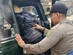 Nekat! Pengemis Lempar Batu ke Motor di Bantul