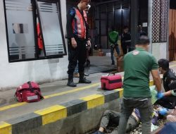 Pegawai Ekspedisi Terseret KRL 15 Meter, Korban Terluka Parah