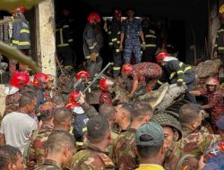 Jet Tempur AU Bangladesh Jatuh dan Hantam Bangunan Sekolah, 27 Orang Tewas