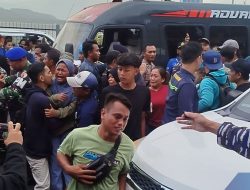 21 Penumpang KMP Tunu Pratama Jaya Selamat! Aksi Heroik Tim SAR Hadapi Gelombang Ganas