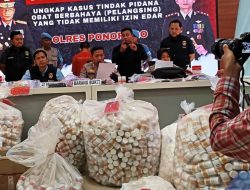Geger! Polisi Sita Ribuan Botol Obat Pelangsing Ilegal di Ponorogo