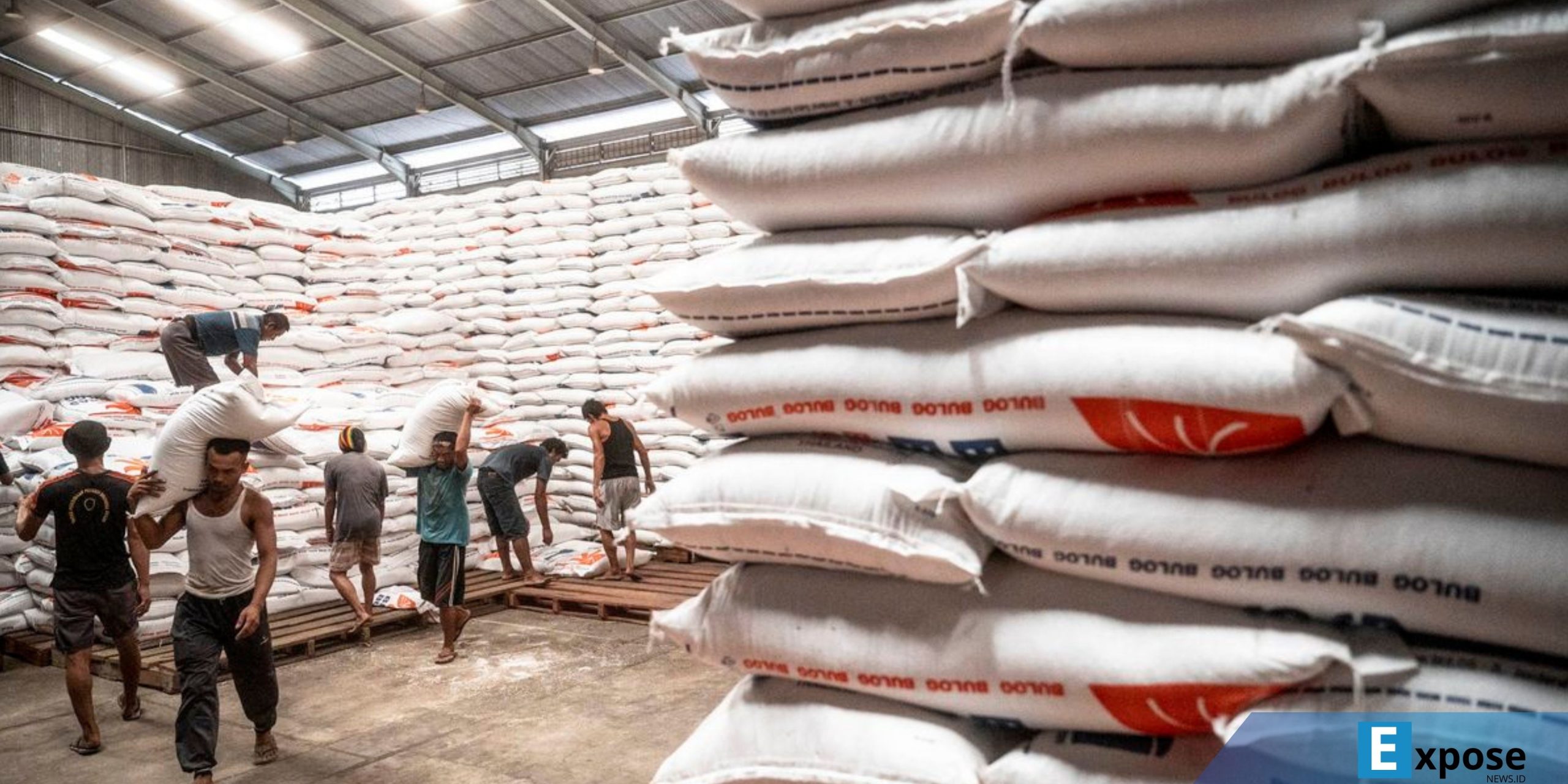 Illustrasi gudang mafia beras penyebab harga beras naik