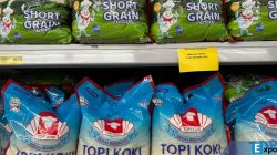 beras premium dan medium di pasar ritel
