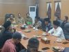 Ratusan Warga Wonogiri Serbu Kantor Bupati Magelang, Desak Kades Junarsih Dicopot