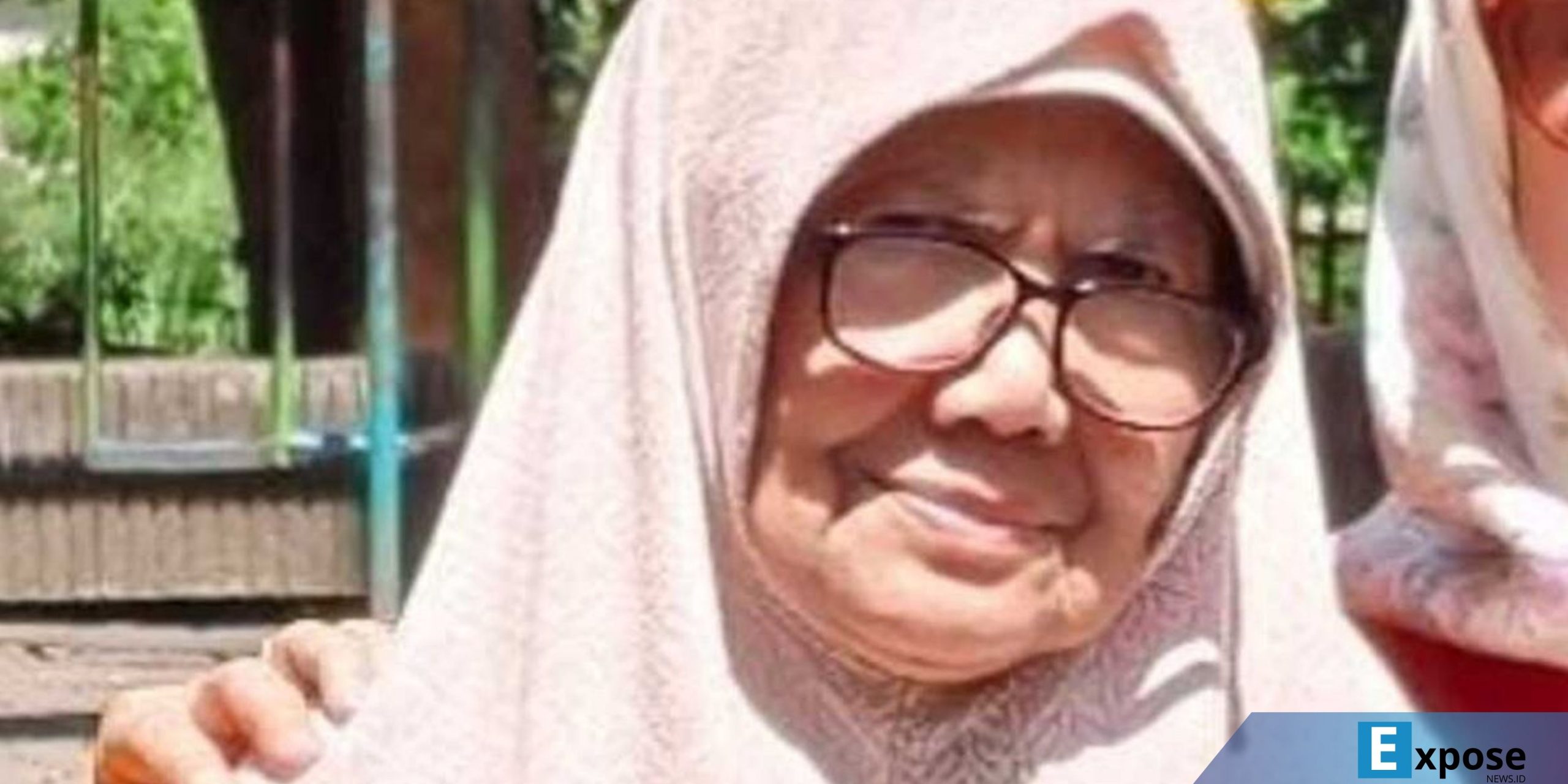 Nenek Endang (78) dilaporkan polisi karena diduga melanggar hak siar