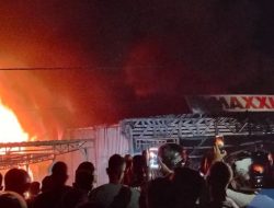 Bengkel Motor di Labuan Bajo Ludes Dilalap Si Jago Merah, Kerugian Hampir Rp 6 Miliar!