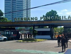 Buruh Serbu DPR Tuntut Hapus Outsourcing & UMP Naik 10,5%, Ini Daftar Lengkapnya!