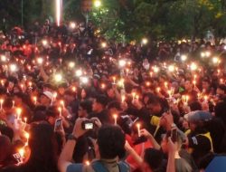 Ribuan Warga Malang Serbu Alun-Alun, Teriak 6 Tuntutan Keadilan untuk Affan Kurniawan