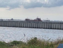 Pagar Beton di Cilincing: Ancaman Baru bagi Mata Pencaharian Rakyat Pesisir