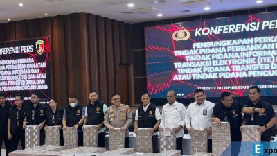 Direktorat Tindak Pidana Ekonomi Khusus (Dittipideksus) Bareskrim Polri mengungkap kasus pembobolan bank senilai Rp 204 miliar yang dilakukan jaringan sindikat dengan modus mengakses rekening dorman dalam konferensi pers, Kamis
