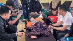 Amalia Husna Khodijah bocah perempun berusia 5 tahun tercatat sebagai korban keracunan menu MBG dengan usia paling muda saat ditemui di Posko Kesehatan Kecamatan Cipongkor,