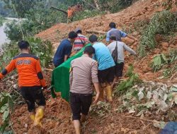 Longsor di Lima Titik Sebabkan Jalan Bengkulu-Sumsel Terputus, Evakuasi Jenazah Terganggu