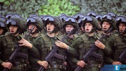 Para prajurit Rusia yang ikut serta dalam latihan militer Zapad 2017 yang diduga banyak negara adalah persiapan untuk menyerang NATO