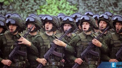 Para prajurit Rusia yang ikut serta dalam latihan militer Zapad 2017 yang diduga banyak negara adalah persiapan untuk menyerang NATO