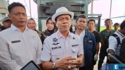 Bupati Bandung Dadang Supriatna saat diwawancarai di Soreang Kabuapaten Bandung, soal rencana pembangunan Gedung sekolah rakyat oleh Kementrian Sosial (Kemensos) di wilayah Ciwidey