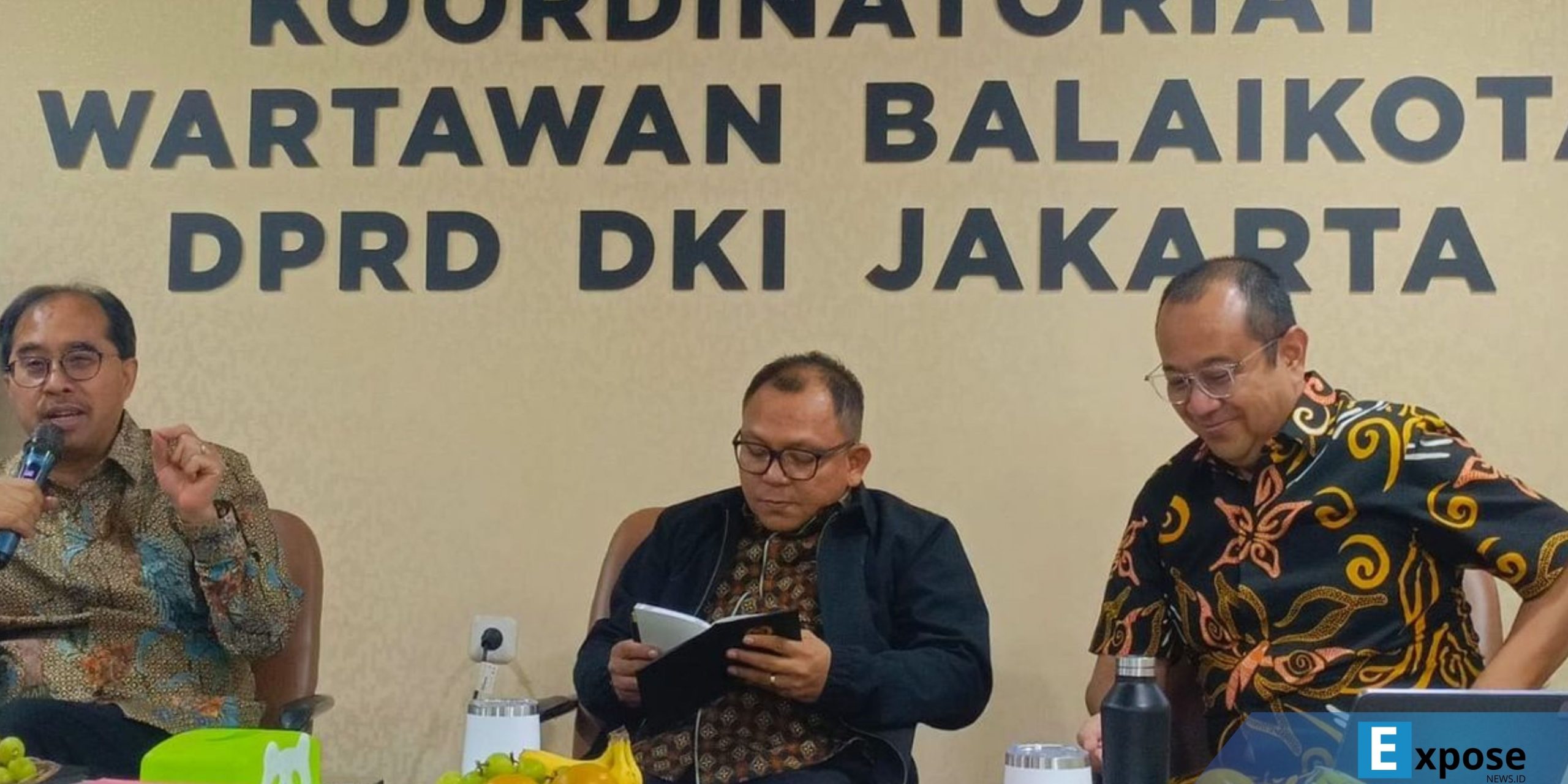 Staf Khusus Gubernur DKI Jakarta, Firdaus Ali, Wakil Ketua DPRD DKI Jakarta Basri Baco, Direktur Utama PAM Jaya Arief Nasrudin