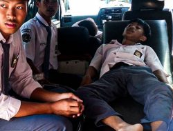 Diduga Keracunan MBG, 301 Siswa di Bandung Barat Dilarikan ke Rumah Sakit