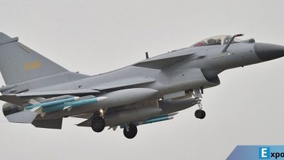 Jet tempur J-10 yang merupakan jet tempur multiperan. Dibuat oleh perusahaan Chengdu Aerospace Corporation di China