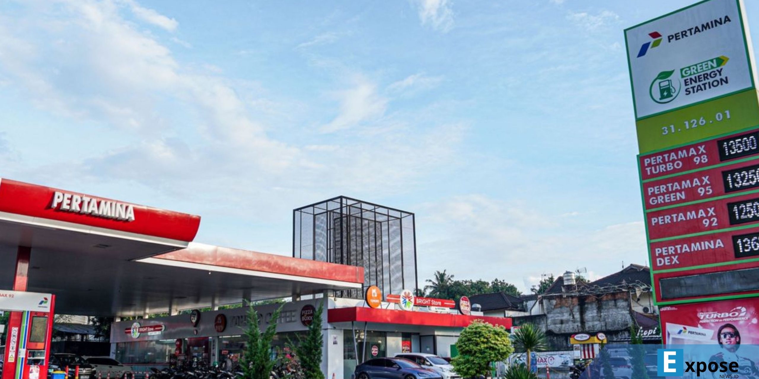 Ilustrasi SPBU Pertamina, yang beroperasi di bawah PT Pertamina Patra Niaga (PPN). Tiga bisnis hilir Pertamina yakni PT Pertamina Patra Niaga (PPN), PT Kilang Pertamina Internasional (KPI), dan PT Pertamina International Shipping (PIS) bakal dilebur jadi 1 entitas bisnis baru sebelum Desember 2025.