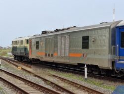 Kereta Api Dialihkan! PT KAI Hadapi Banjir Semarang dengan Putar Rute Utara ke Selatan
