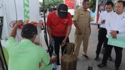 Polisi dan Disperindag Gelar Pengecekan SPBU Usai Motor Mogok Massal di Lamongan