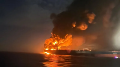 Diduga Kena Ranjau, Dua Kapal Tanker Dilaporkan Meledak dan Terbakar di Laut Hitam
