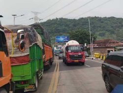 SKB Dicabut, Truk Kembali Padati Merak: Sopir Berharap Pemerintah Evaluasi Skema Distribusi