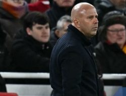 Dihentikan PSG di Perempat Final, Arne Slot Justru Lihat Masa Depan Liverpool yang Cerah