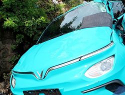 Taksi Green SM Diduga Picu Tabrakan, DPR Minta Audit dan Benahi Perlintasan