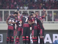 Kado Lolos ke Playoff, Pemain Persipura Terima Bonus dari Manajemen dan Gubernur