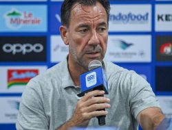 PSIM Jogja Resmi Pertahankan Jean-Paul van Gastel untuk Musim Depan